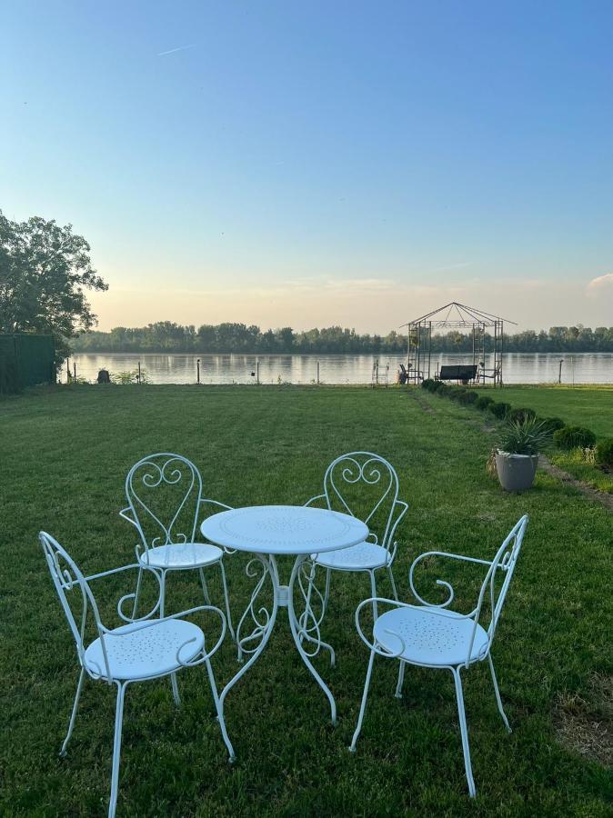 Vila Lily Villa Smederevo Buitenkant foto