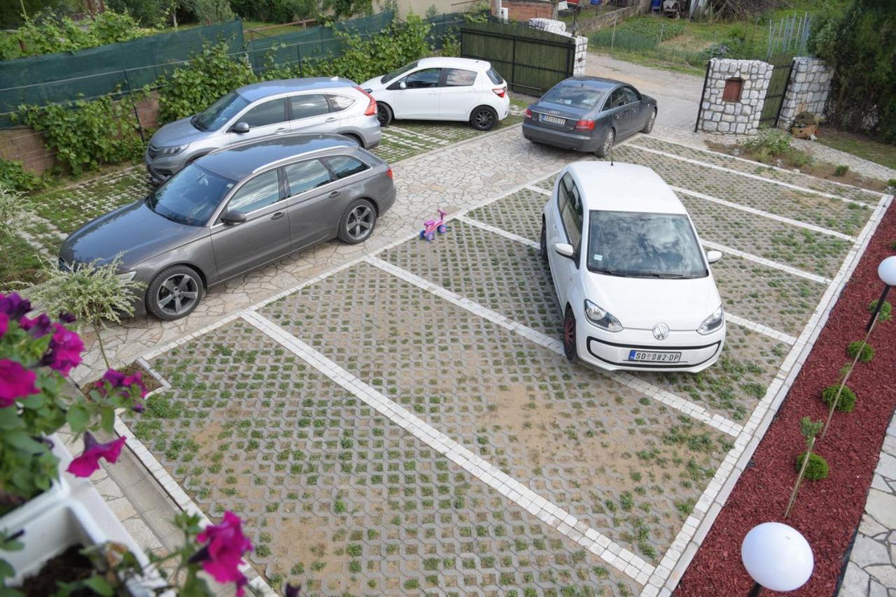 Vila Lily Villa Smederevo Buitenkant foto