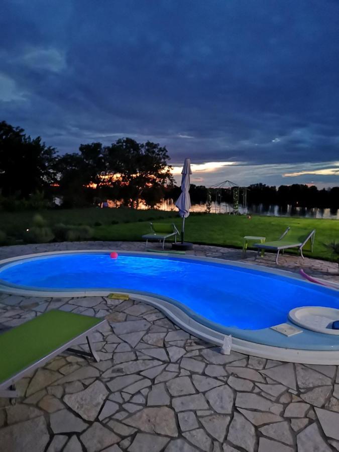 Vila Lily Villa Smederevo Buitenkant foto