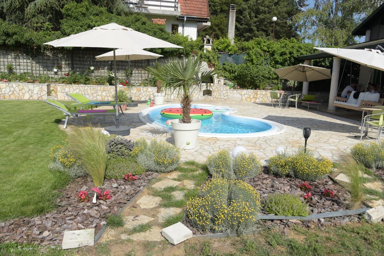 Vila Lily Villa Smederevo Buitenkant foto